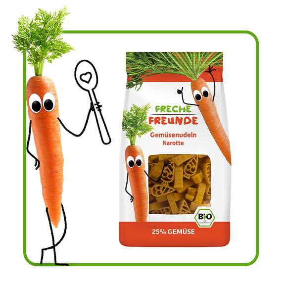 Karl Karotte steht mit Löffel neben den Freche Freunde Gemüsenudeln